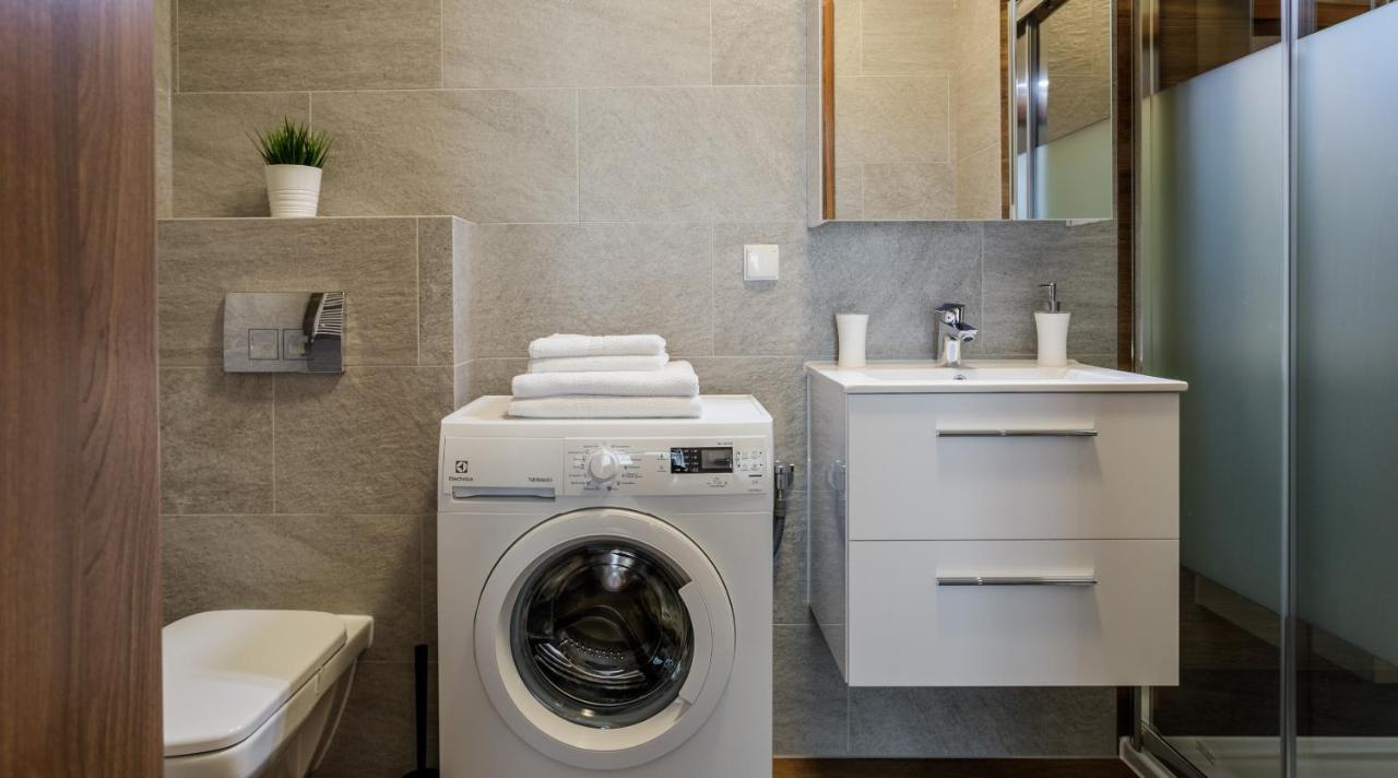 My Krakow Apartments - Topolowa 8 ภายนอก รูปภาพ