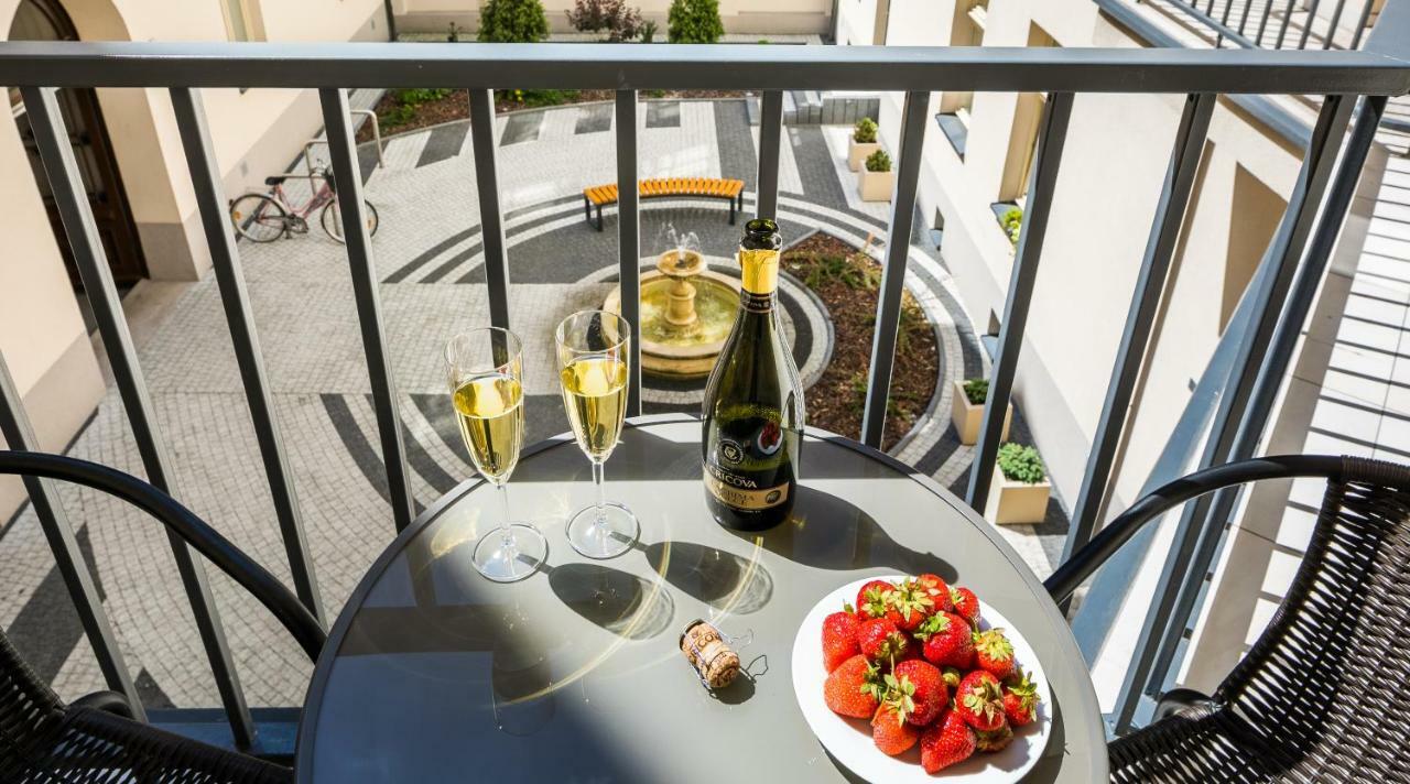 My Krakow Apartments - Topolowa 8 ภายนอก รูปภาพ